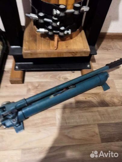 Продам маслопресс гидравлический