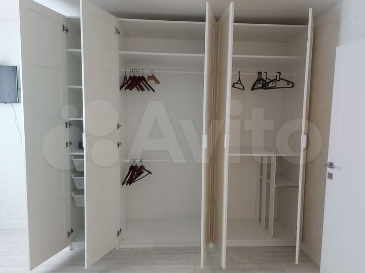 2-к. квартира, 53 м², 1/9 эт.