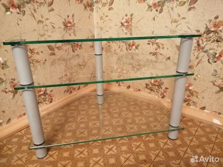 Стеклянная тумба под тв