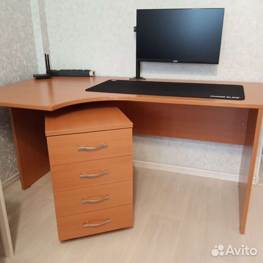 Компьютерный стол бу