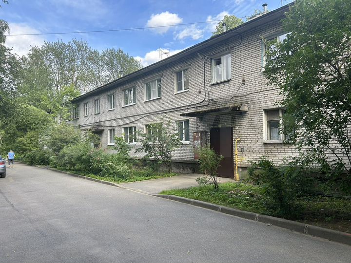 2-к. квартира, 42 м², 2/2 эт.