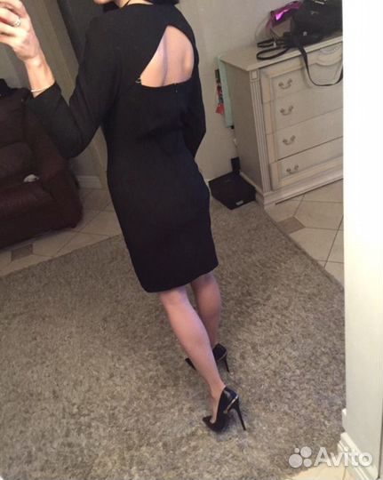 Шикарное платье Versace оригинал новое