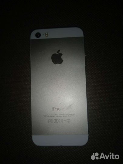 Телефон iPhone 5s