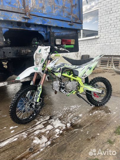 Apex 125