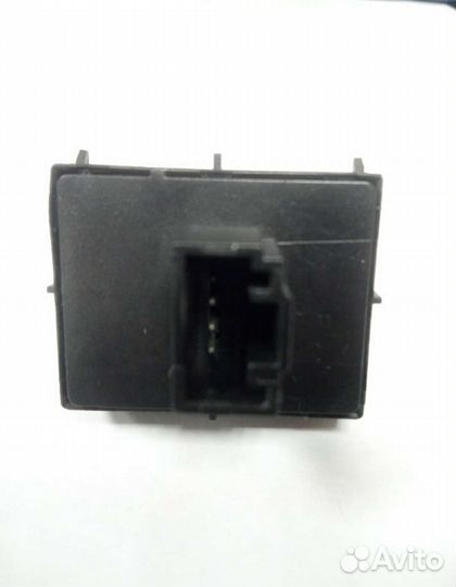 Кнопки стеклоподъёмника Skoda Octavia A7