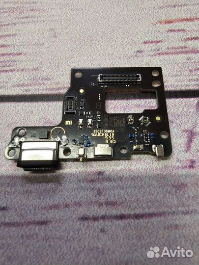 Xiaomi Mi 9 разбор