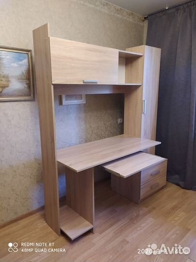 Компьютерный стол большой