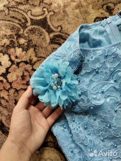 Платье на молнии в идеальном состоянии