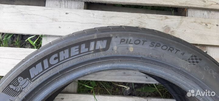 Michelin Pilot Sport 4 245/45 R19 102Y