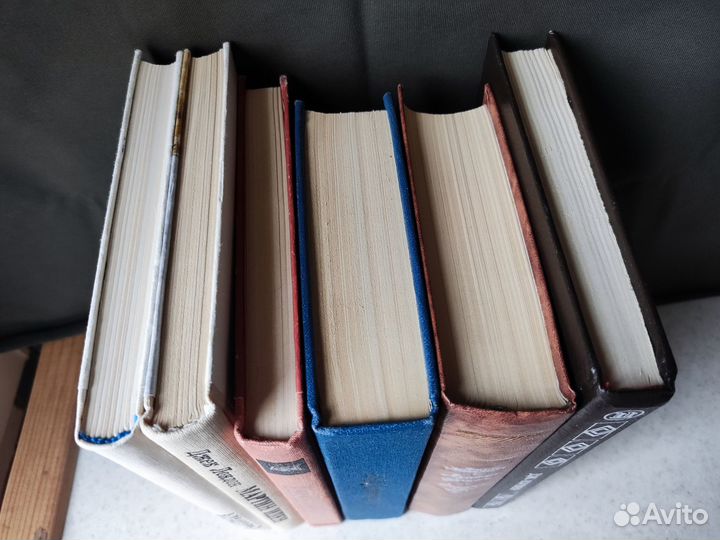 Книги. Советская и зарубежная классика