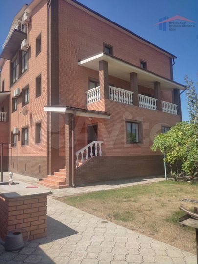 Дом 600 м² на участке 21 сот.