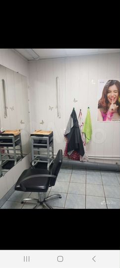 Помещение и парикмахерский бизнес 28 м²