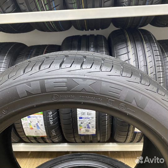 Nexen Roadian 581 225/45 R17 91V