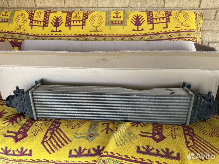 Интеркулллер kia stinger 2.0 2019