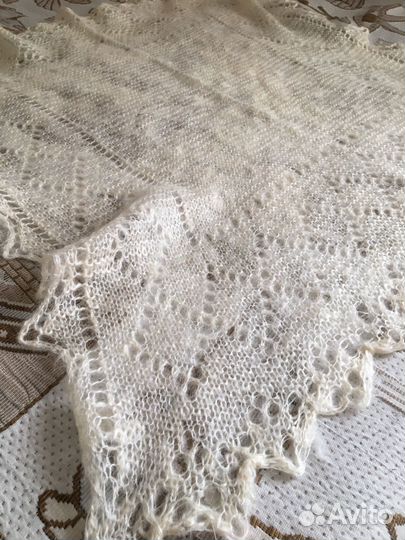 Пуховый платок шаль