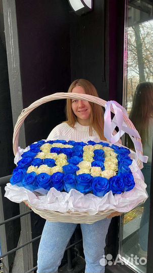 Большая корзина с розами 