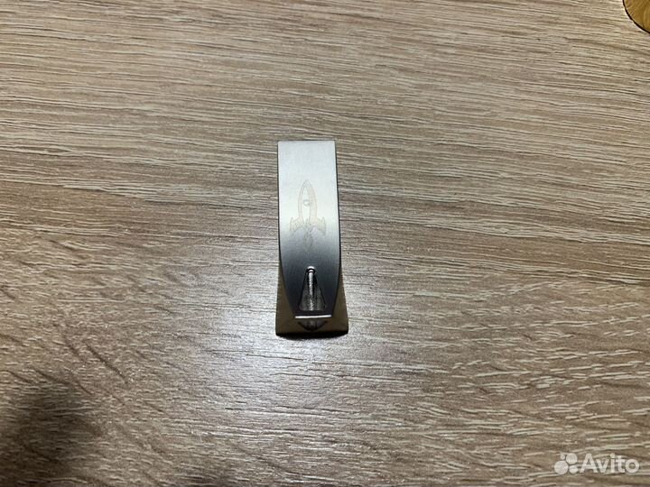 Флешка с кастомным дизайном 