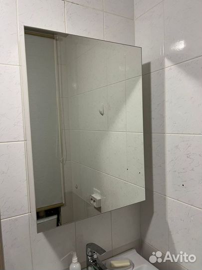 Шкафчик для ванной с зеркалом