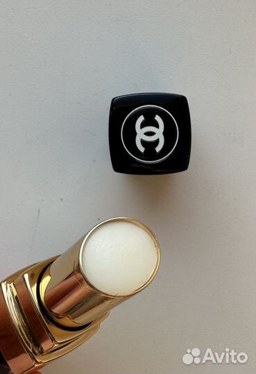 Chanel помада бальзам