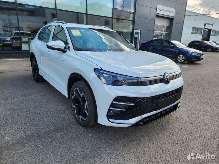 Volkswagen Tiguan L 2.0 AMT, 2024