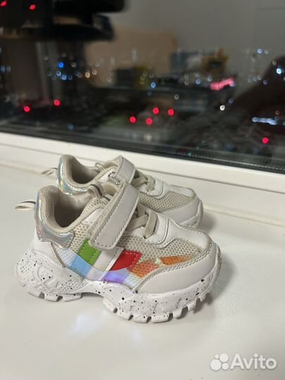 Кроссовки детские р.23