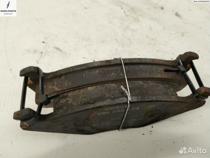 Колодки тормозные передние 0986468873 на Volkswagen Golf-3