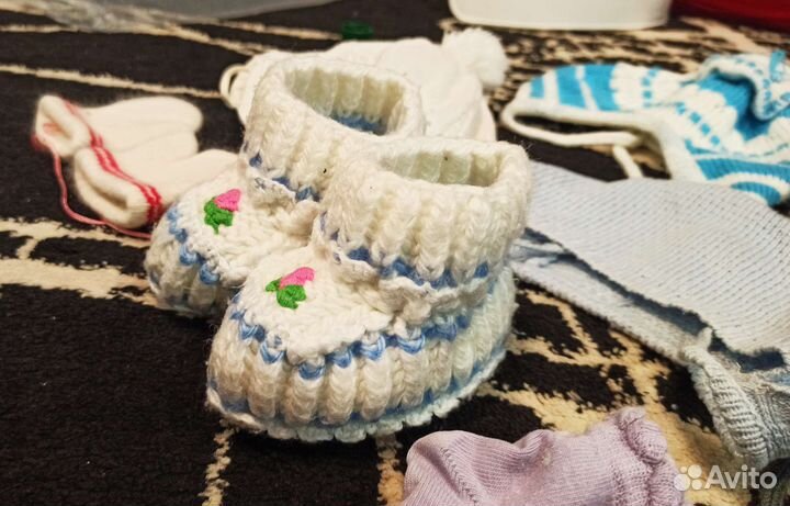 Шапки пинетки варежки носочки