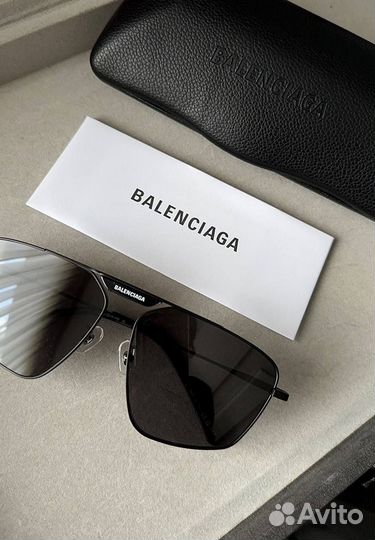 Очки Balenciaga