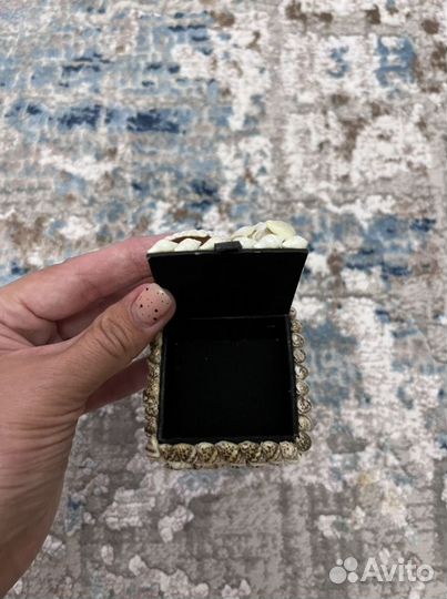 Шкатулка для мелочей из ракушек