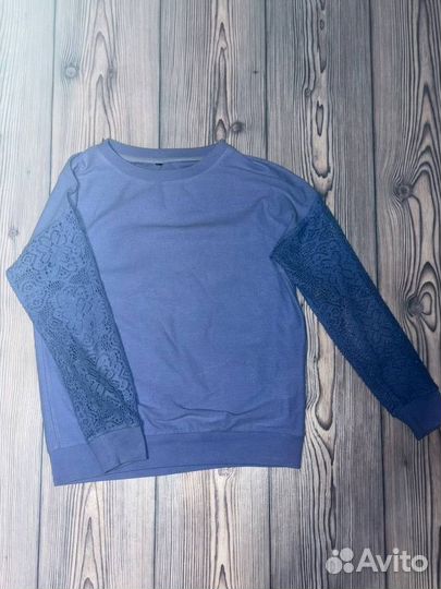 Свитер женский