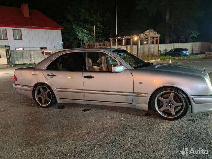 Mercedes-Benz E-класс 2.0 AT, 1998, 167 000 км
