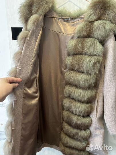 Пальто с мехом 46/48