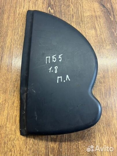 Накладка на торпедо правая Volkswagen Passat B5