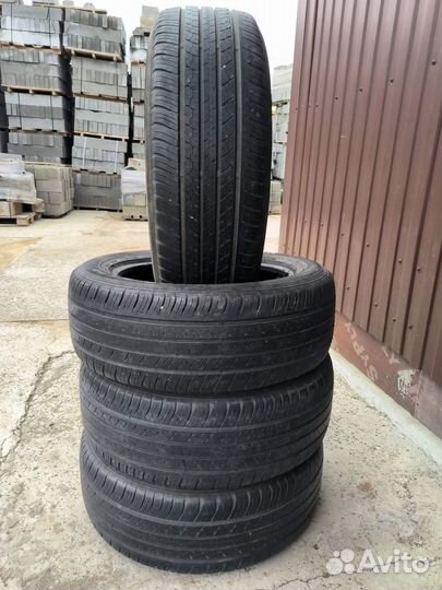 Dunlop Grandtrek ST30 235/55 R18