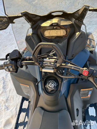 BRP Ski-doo Expedition SE 900 ACE Turbo R 2025