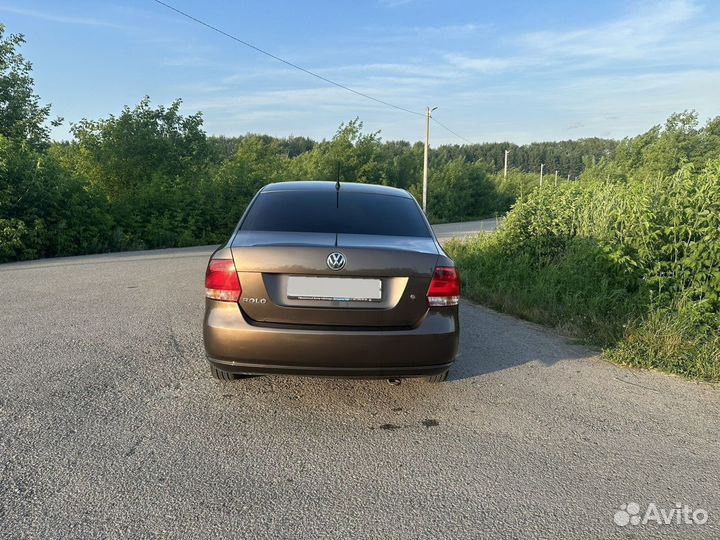 Volkswagen Polo 1.6 AT, 2014, 84 163 км