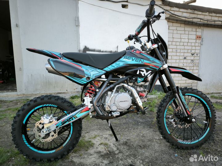 Regulmoto Seven Medalist 150E