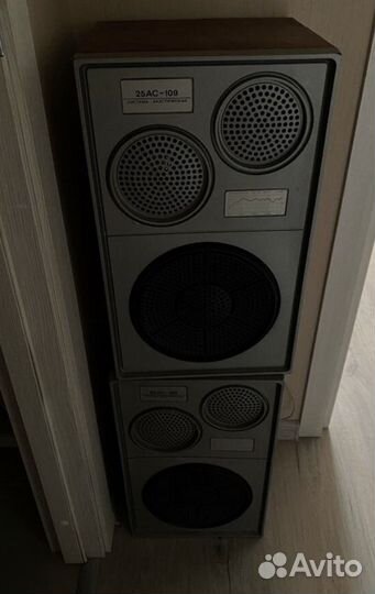 Проигрыватель с колонками 