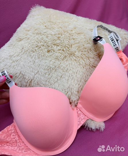 Идеальный бюстгальтер с лого Victoria’s Secret