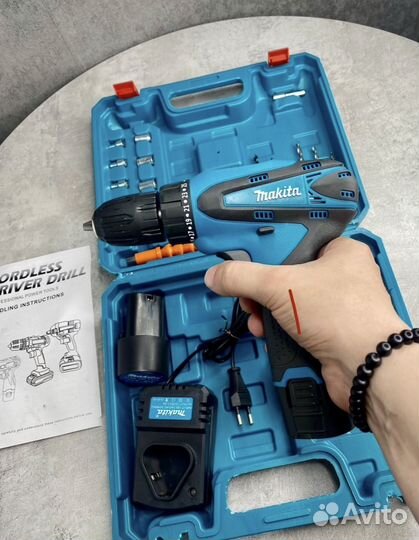 Шуруповерт makita 12В