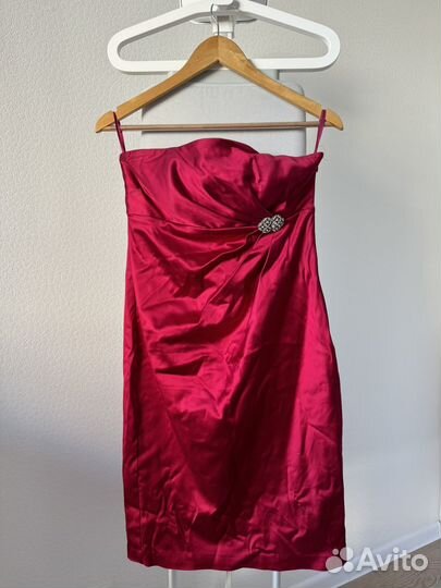 Платье на выпускной на праздник 44