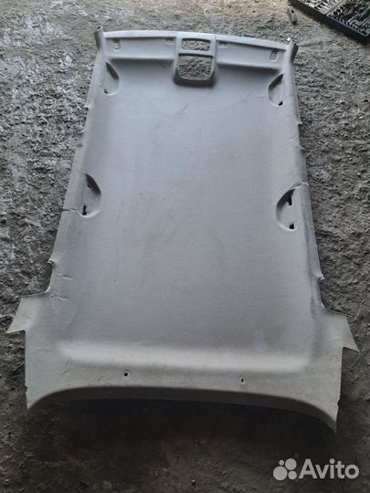 Обшивка потолка на Skoda Fabia 2