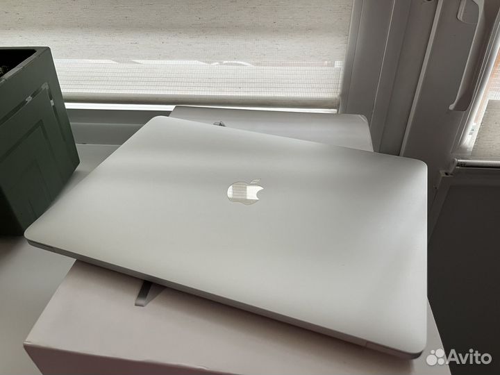 Macbook pro 13-inch 2020