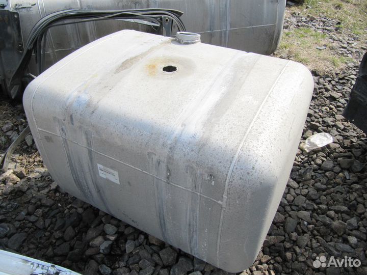 Бак топливный Mercedes Benz Actros MP4