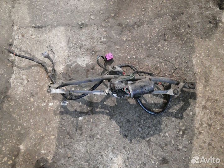 Трапеция дворников ауди а4 б5