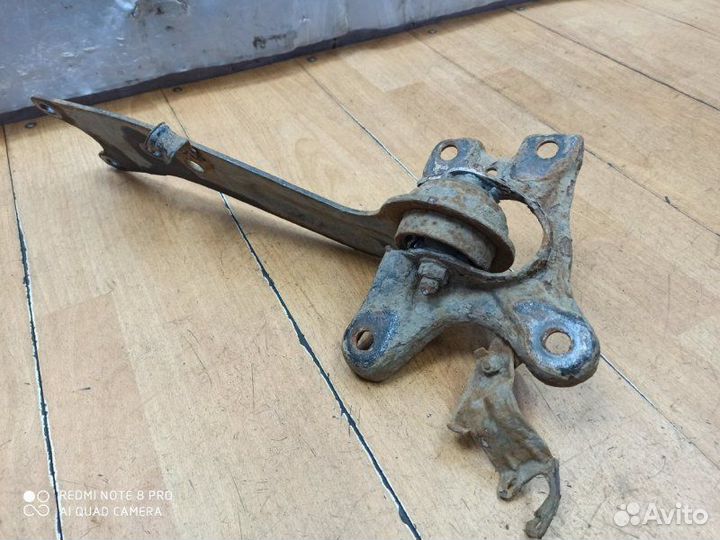 Рычаг подвески Opel Vectra C Z18XER 2006