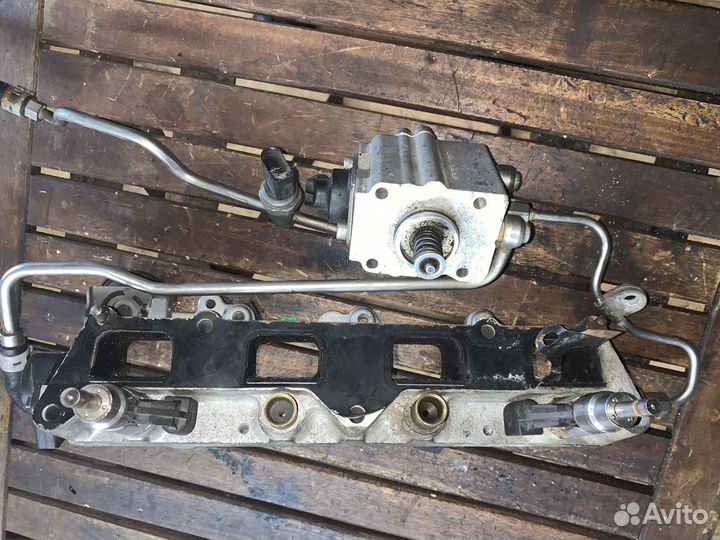 Коллектор впускной volkswagen passat b6 03C133204