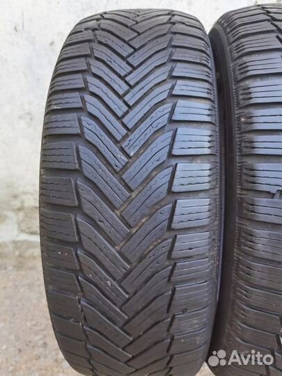 Michelin Alpin 6 215/55 R17 94V