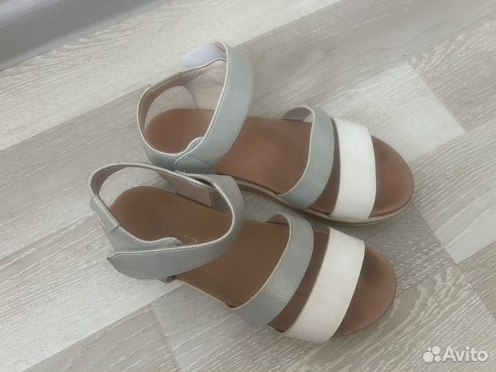 Босоножки для девочки