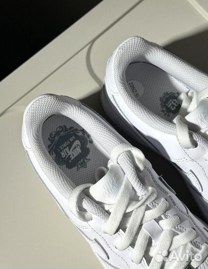 Air Force 1 Low White